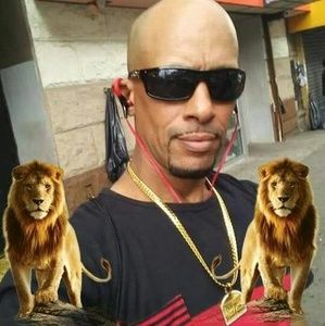 Meet your Posher, Tito